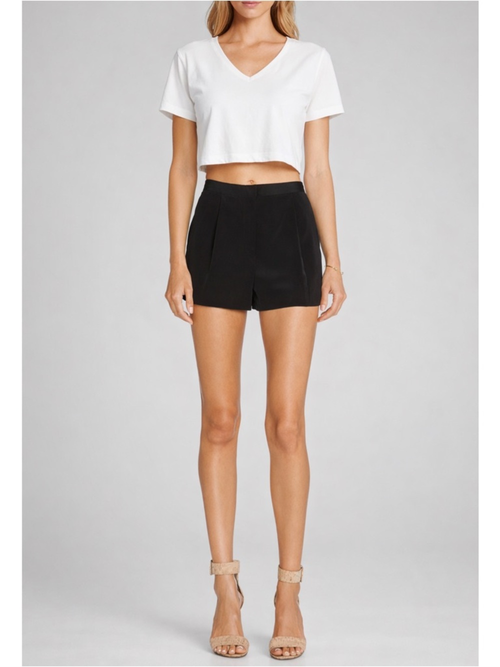 VINCE | Revolve Dan 100% Silk Pleated Shorts in Black, Size 6